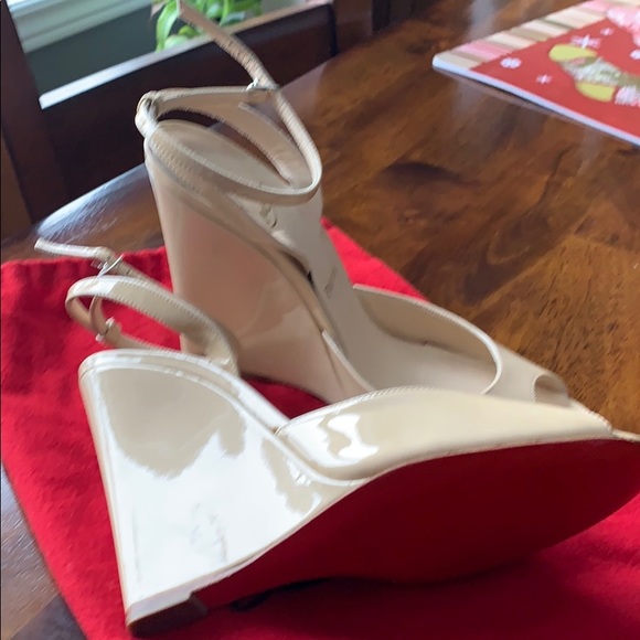 Christian Louboutin Patent Leather Leather Wedge - Picture 5 of 9